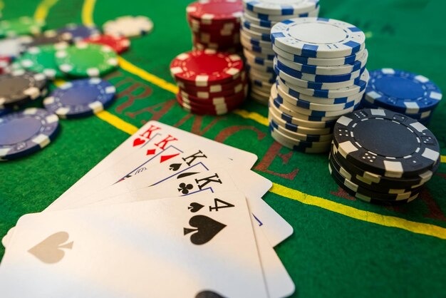 Auto Roulette game interface on pandora88 mobile platform showing betting layout and spin timer